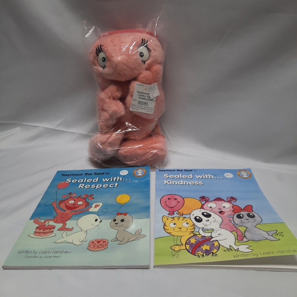 RARE NEW Pinky hand puppet and 2 books